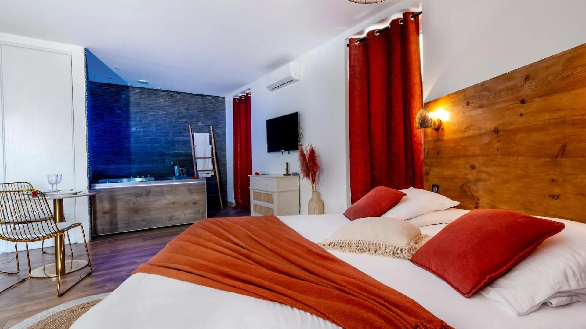 Appartement Loft Romantique - Spa Privatif - Spa Noctambulles Hyères